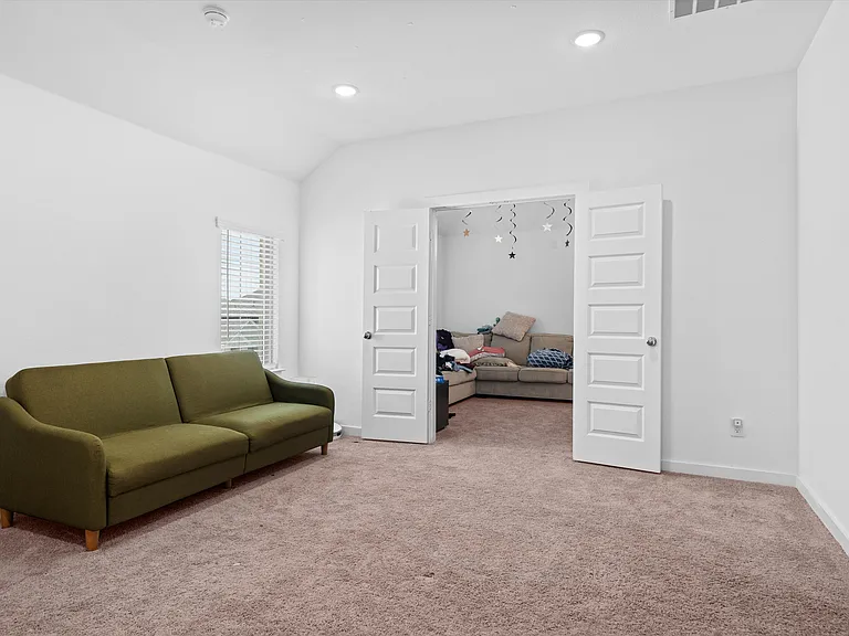 4922 Pebblewood Dr — Photo 10