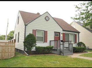 3624 N 92nd St, Milwaukee, WI