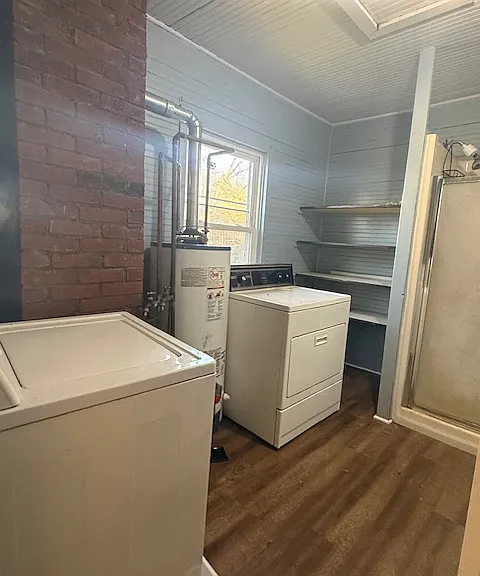 107 W Main St #B — Photo 14