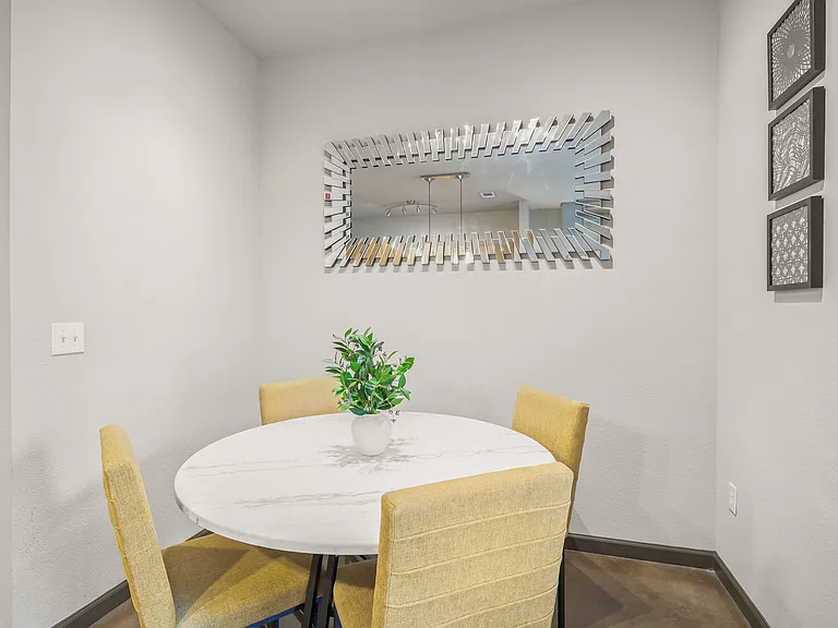 Millennium Westshore — Photo 8