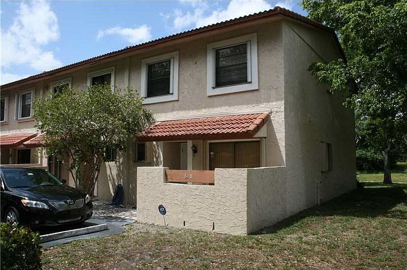 1st image of 8905 NW 38th Dr
