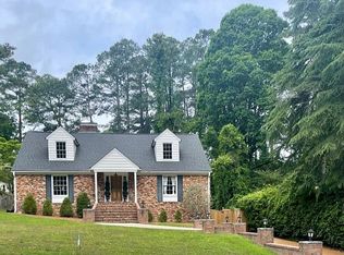 2517 N Edgewater Dr, Fayetteville, NC 28303