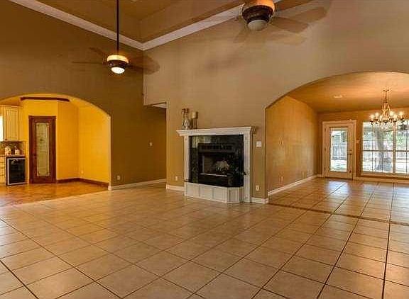 5th image of 344 Meadowlakes Dr