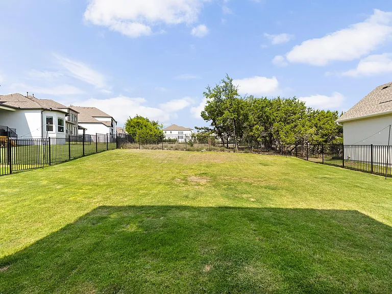 2132 Cavara Cv — Photo 34