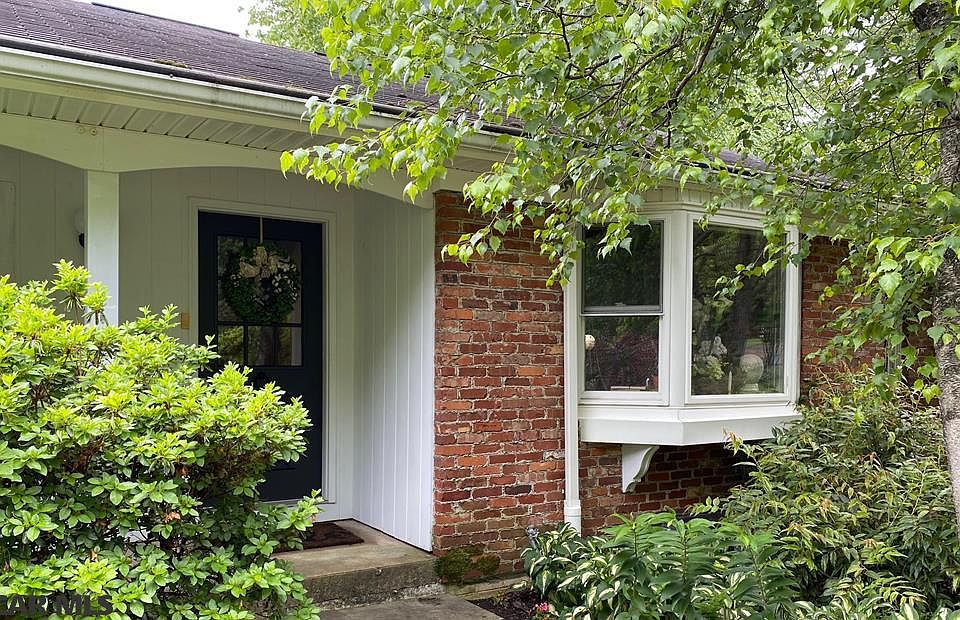 1st image of 1343 Penrose Cir