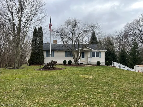 40383 Jones Rd, Wellington, OH 44090