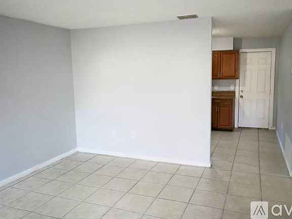 2nd image of 1107 Birchwood Ct #B