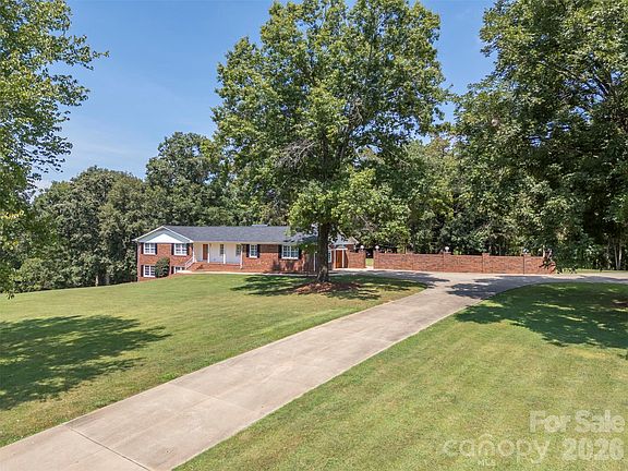 2nd image of 1360 Harris Holly Springs Rd