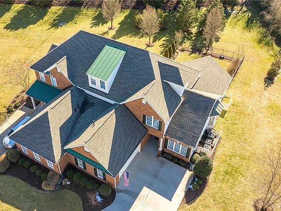 3rd image of 3437 Manor Grove Cir
