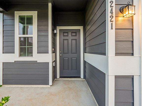 4th image of 2421 Shellcracker Dr