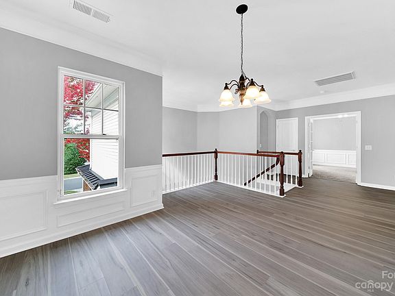 5th image of 44455 Oriole Dr Unit 201