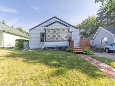 150 W Ann Arbor Ave, Pontiac, MI, 48340