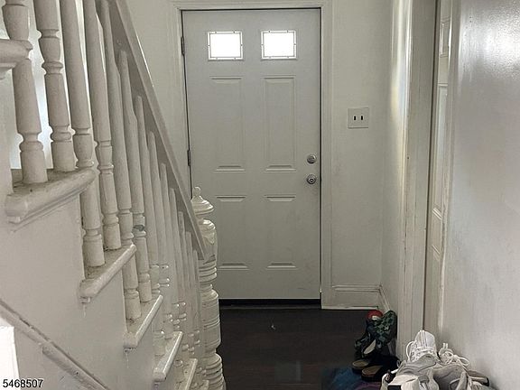 5th image of 37 Lincoln Pl