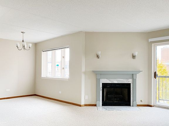 4th image of 104 N Pine Ave APT 305