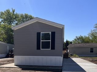 41 E Woodside Ter #41, Holland, OH 43528