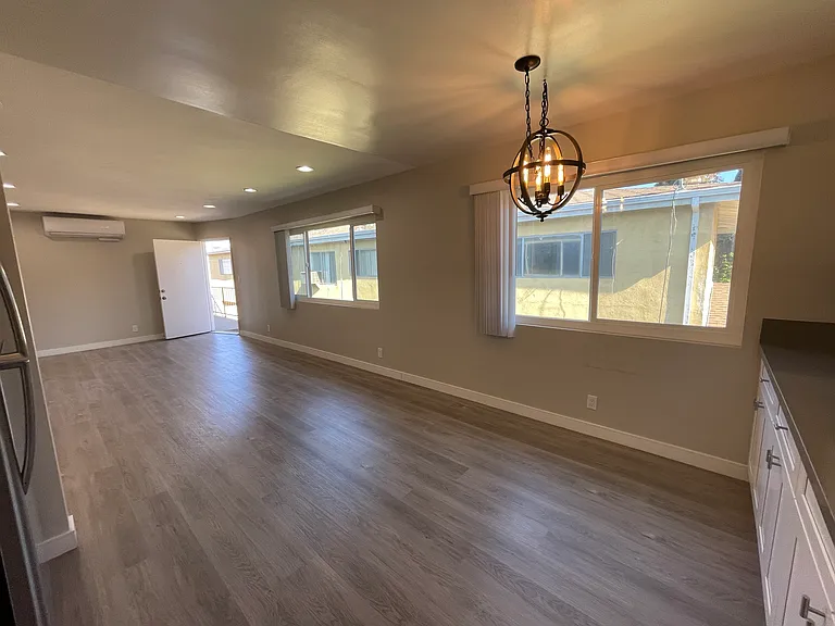 1830 Federal Ave #2 — Photo 9