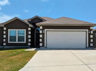2810 Lake Tranquility Cir, Corpus Christi, TX 78414