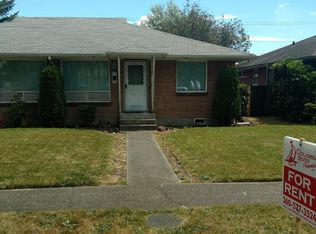 950 16th Ave, Longview, WA 98632