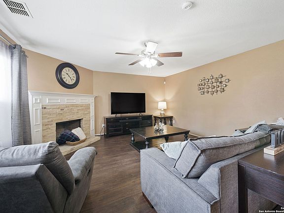 5th image of 8018 FERNDALE OAKS
