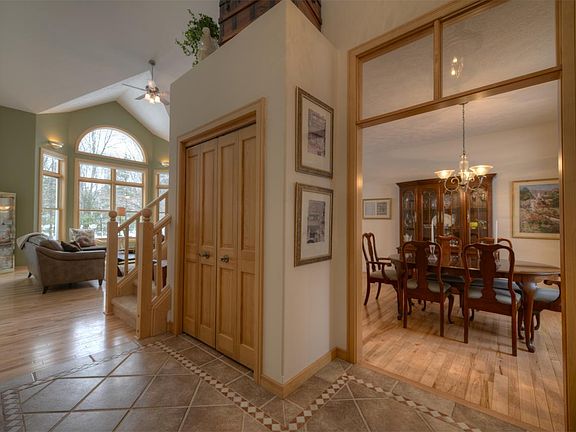 5th image of 3494 Country Club Dr