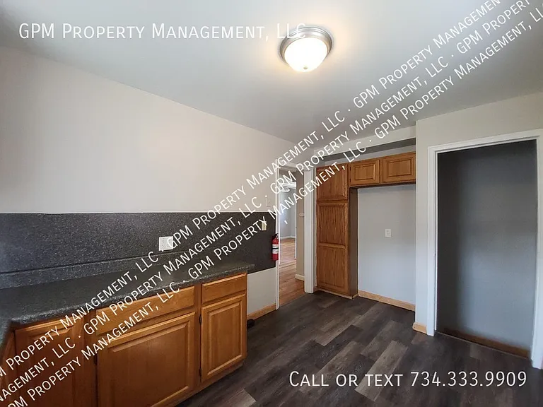14727 Mulberry St — Photo 11