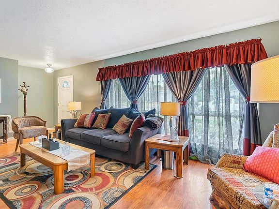 3rd image of 4755 Brawley Ct