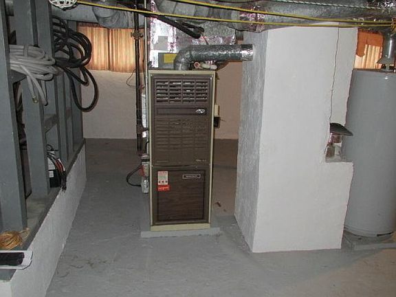 5th image of 28 Howard St