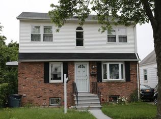 4927 167th St, Flushing, NY 11365