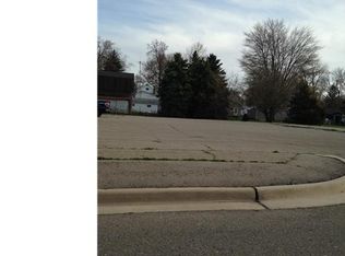 1001 S Clinton Ave, Saint Johns, MI