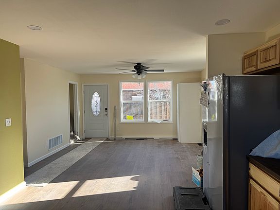 5th image of 1205 E Washington Ave