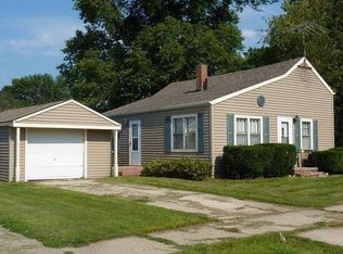 806 9th Ave, Belle Plaine, IA