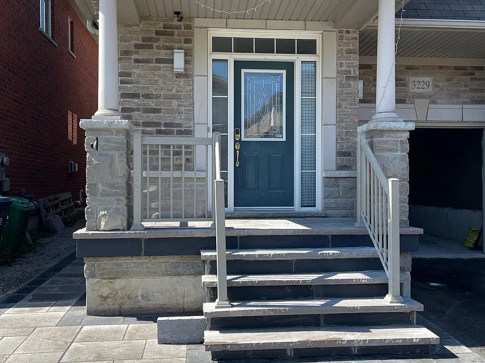 3229 Edwyna Dr