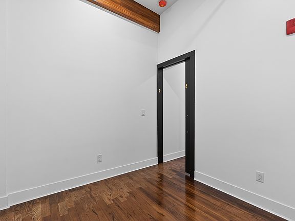 4th image of 607 Main St #8