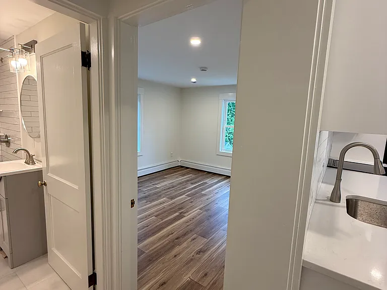 11 Lincoln St #9.5 — Photo 10