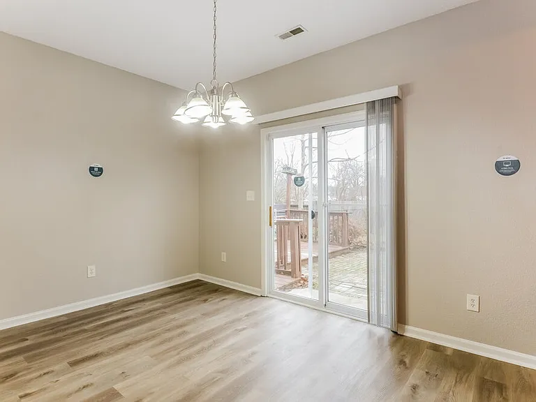 4650 Whitview Ln — Photo 6