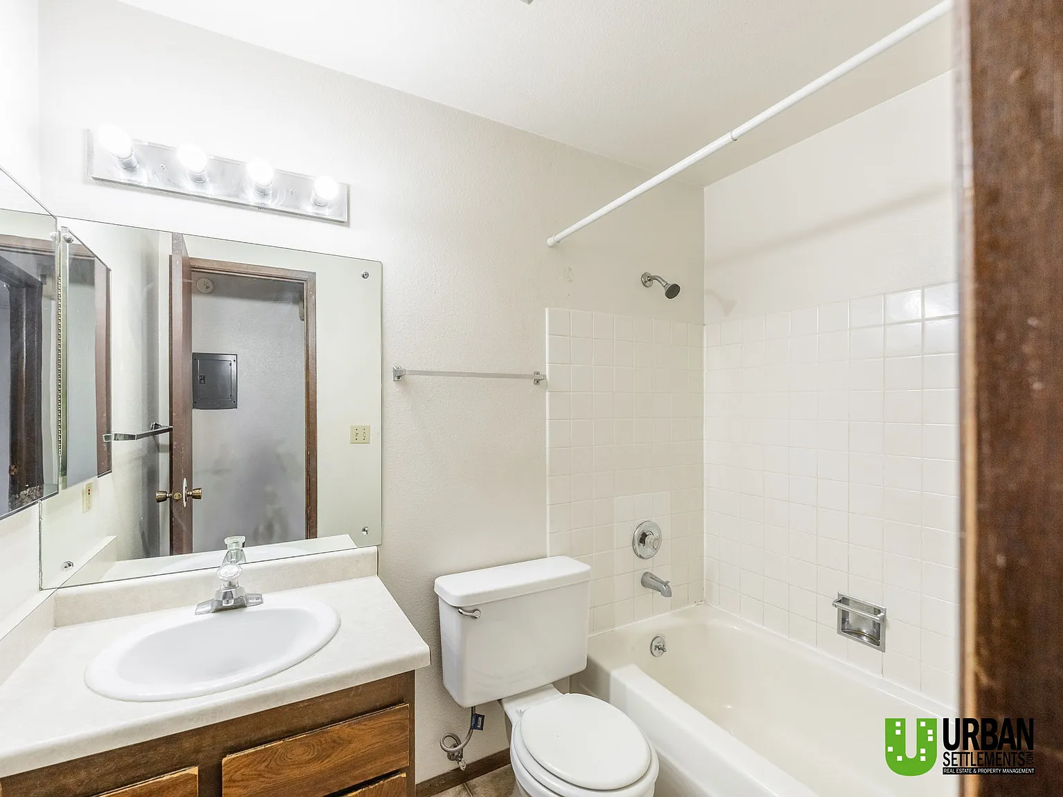1 bed, 750 sqft, $745 — Photo 2