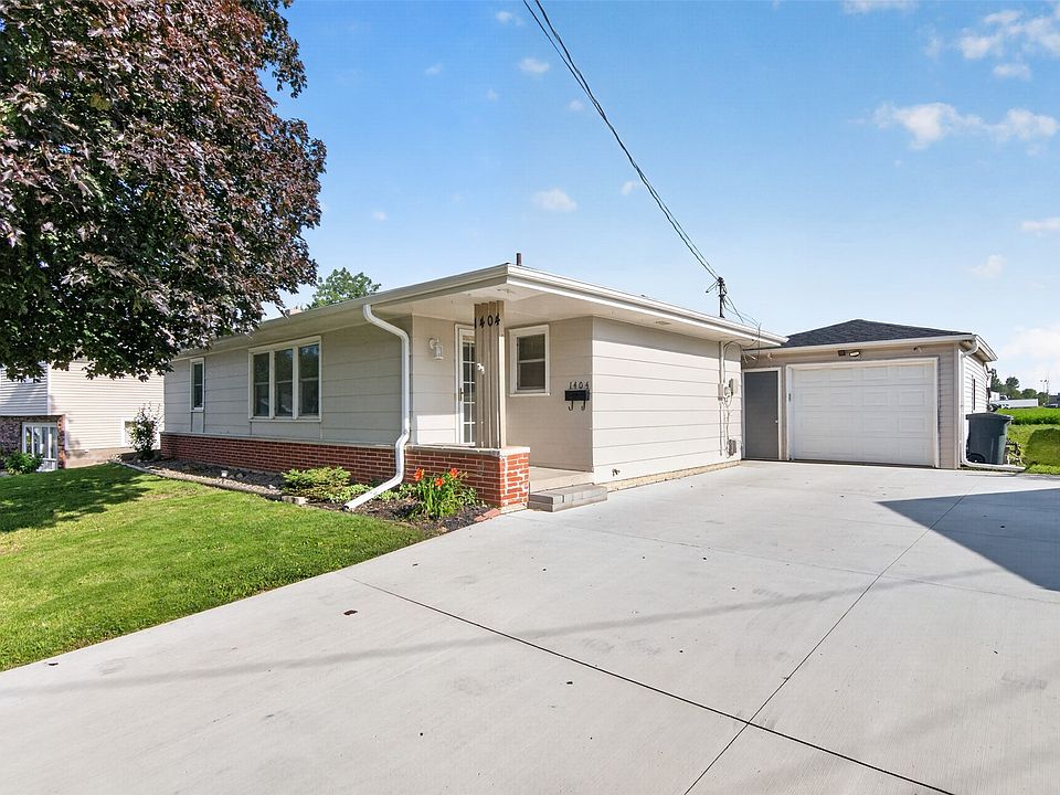 1st image of 1404 N 9th Avenue Pl E