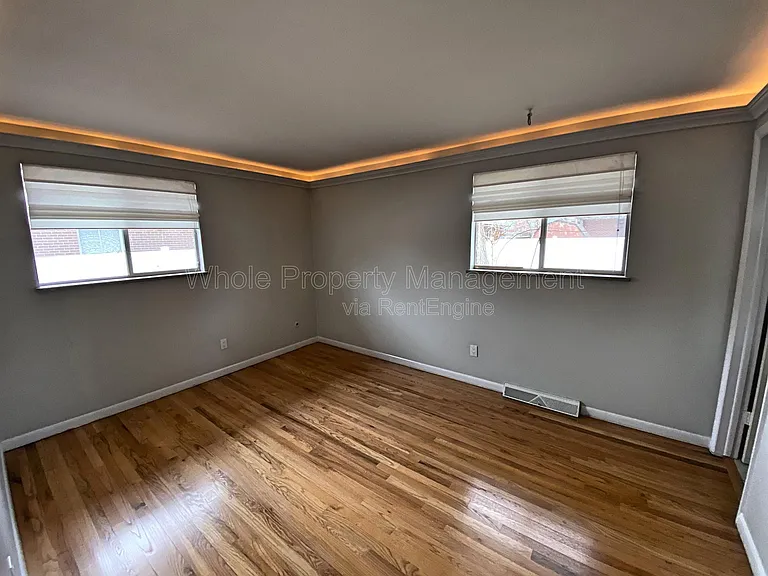 10640 W 62nd Pl — Photo 12