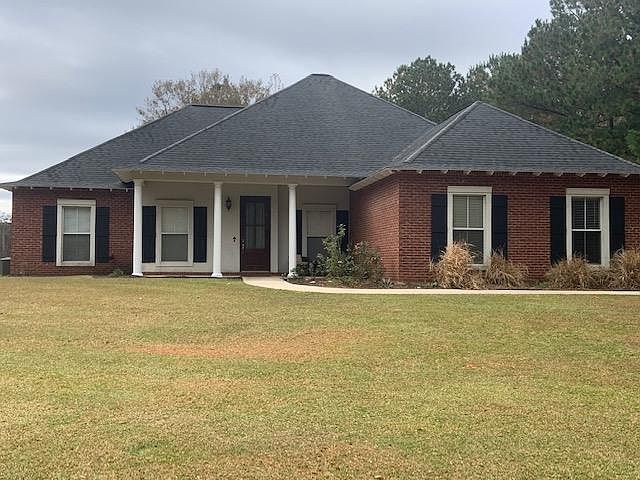 1st image of 11 Hanna Dr