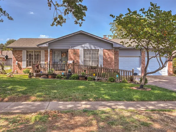 5403 E 21st Pl, Tulsa, OK 74114