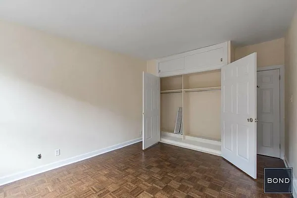 Rented by Bond New York | media 7