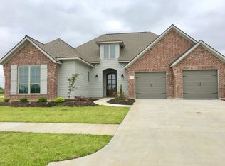 2504 S Crest Dr, Lake Charles, LA 70605