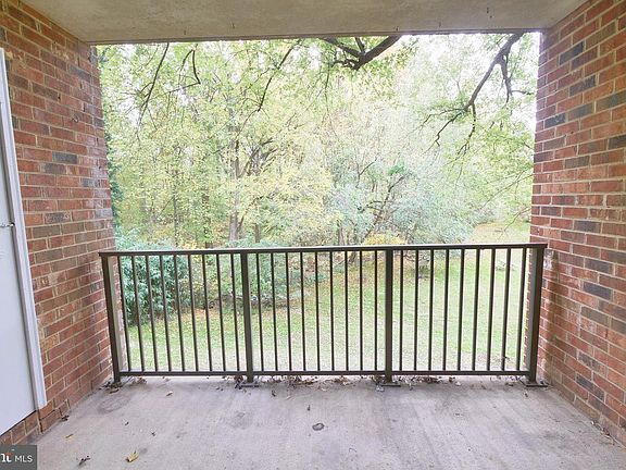 5th image of 874 College Pkwy APT 102