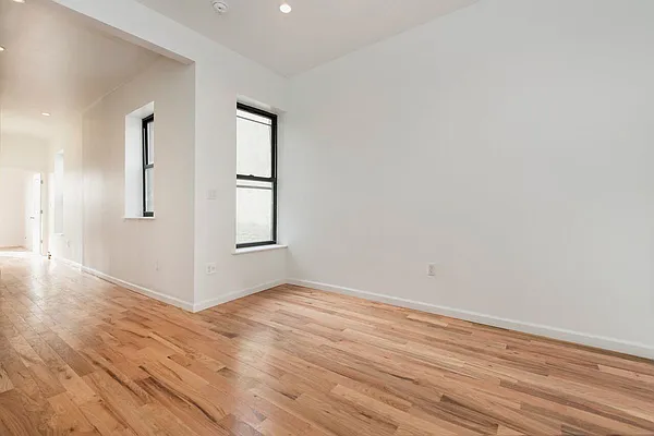 Rented by Bold New York | media 28