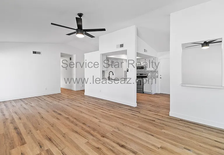 6802 E Paradise Ln — Photo 7
