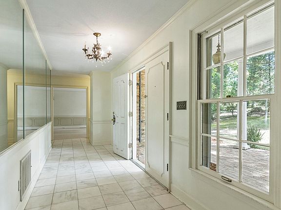 4th image of 3403 Firethorn Dr