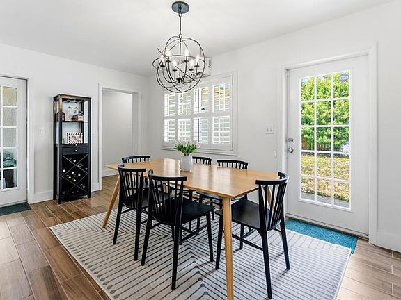 5th image of 3905 W PEARL AVENUE