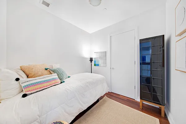 Sold by Compass | media 19