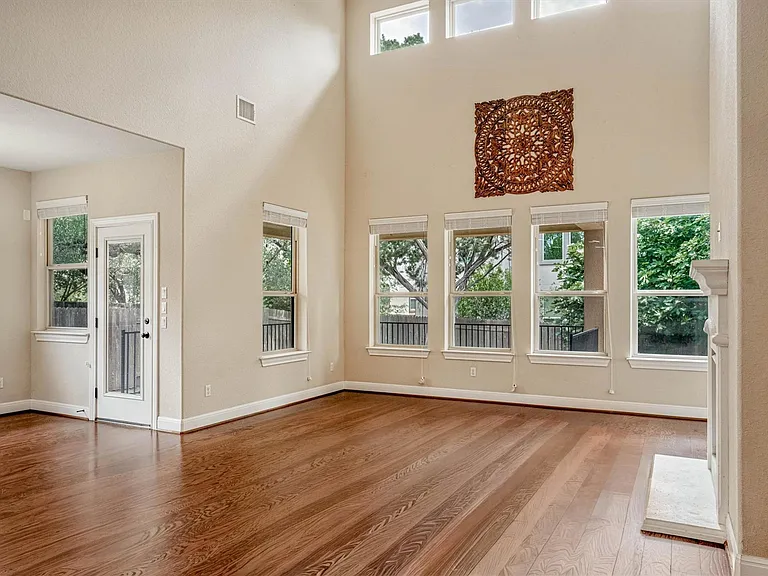 5809 Viejo Dr — Photo 7