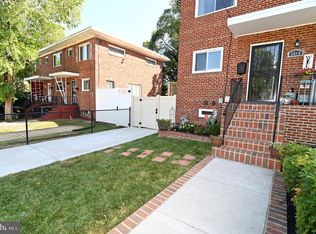 5010 Chester St, Oxon Hill, MD